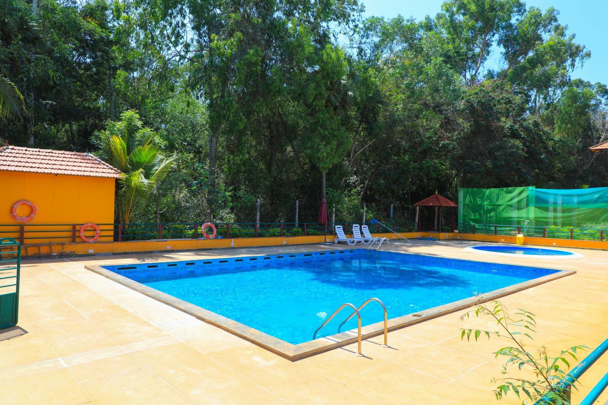 Hotel Auro Wellness Castle Puducherry Exterior foto