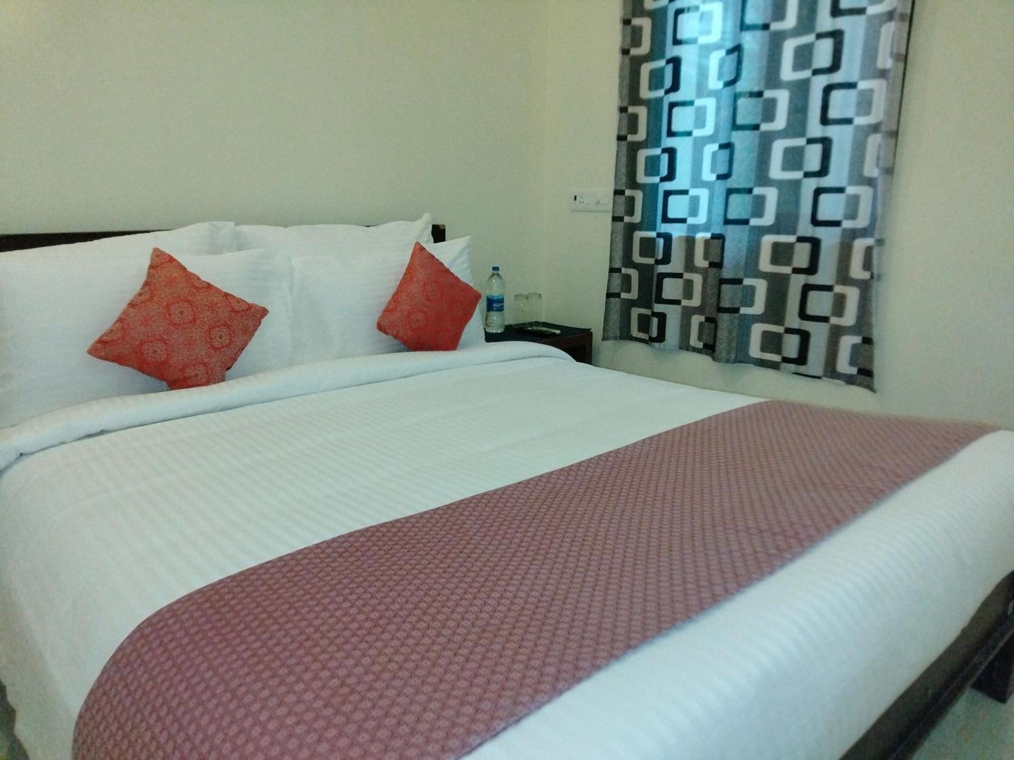 Hotel Auro Wellness Castle Puducherry Exterior foto