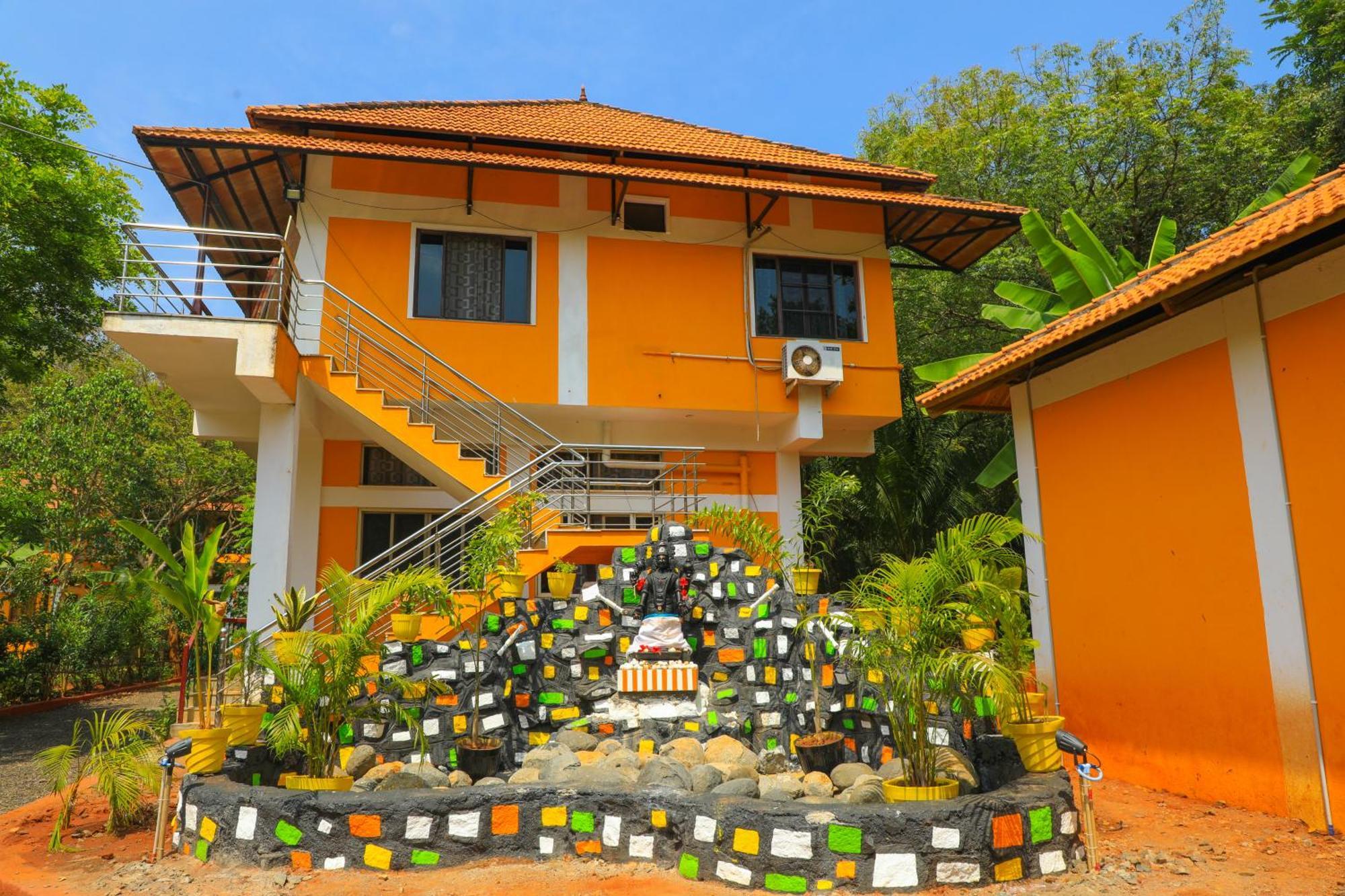 Hotel Auro Wellness Castle Puducherry Exterior foto