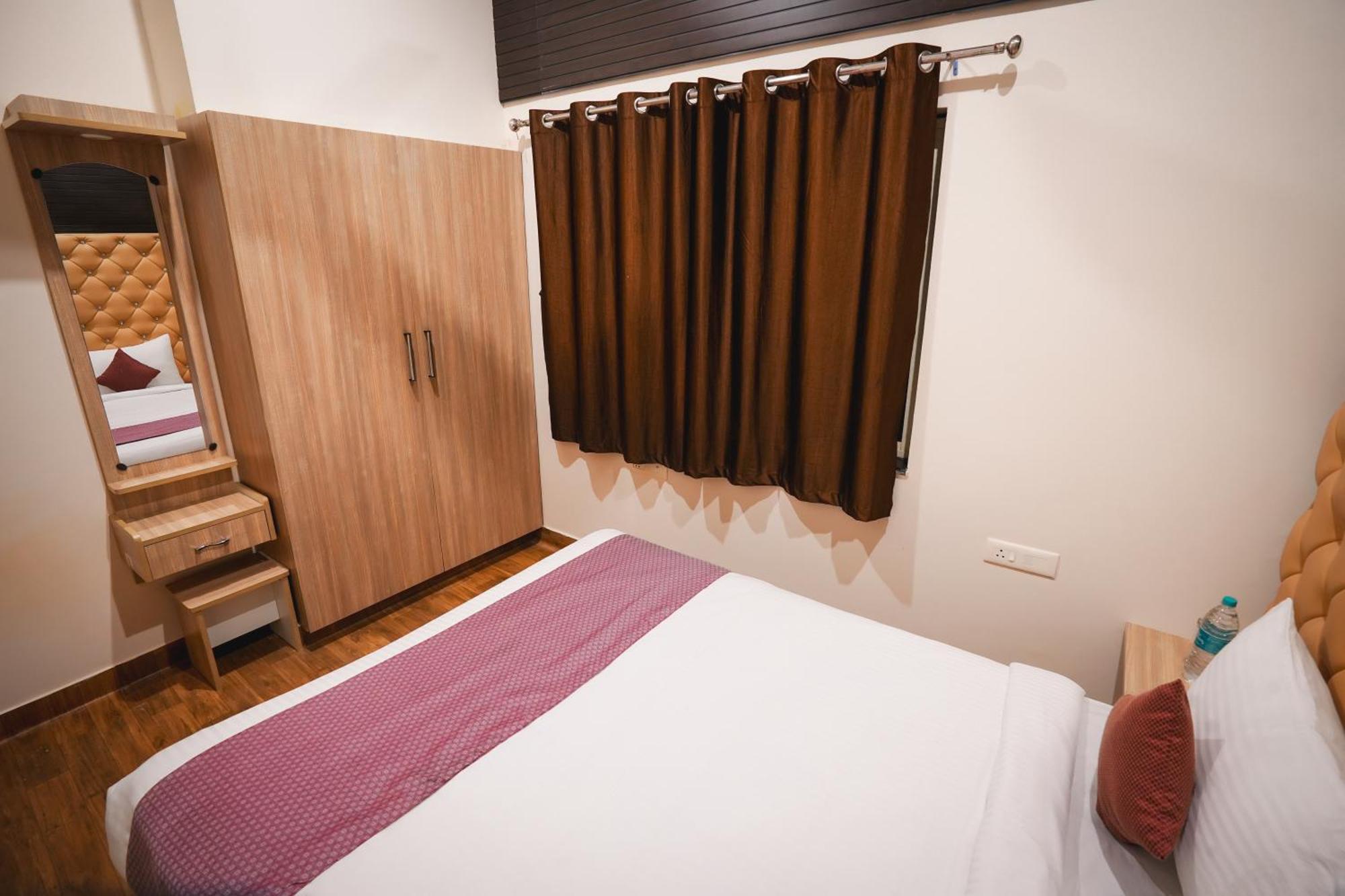 Hotel Auro Wellness Castle Puducherry Exterior foto