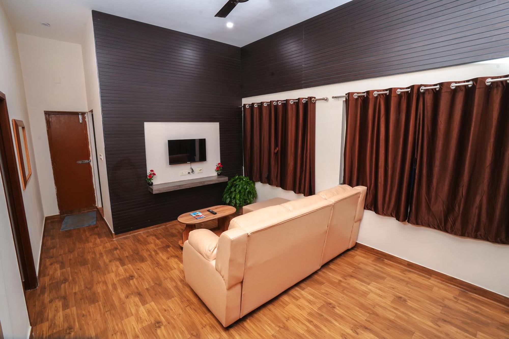 Hotel Auro Wellness Castle Puducherry Exterior foto