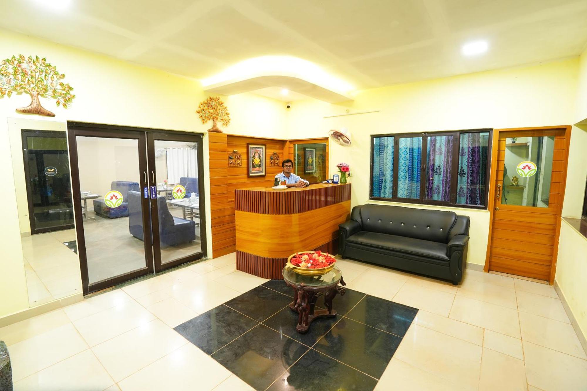 Hotel Auro Wellness Castle Puducherry Exterior foto