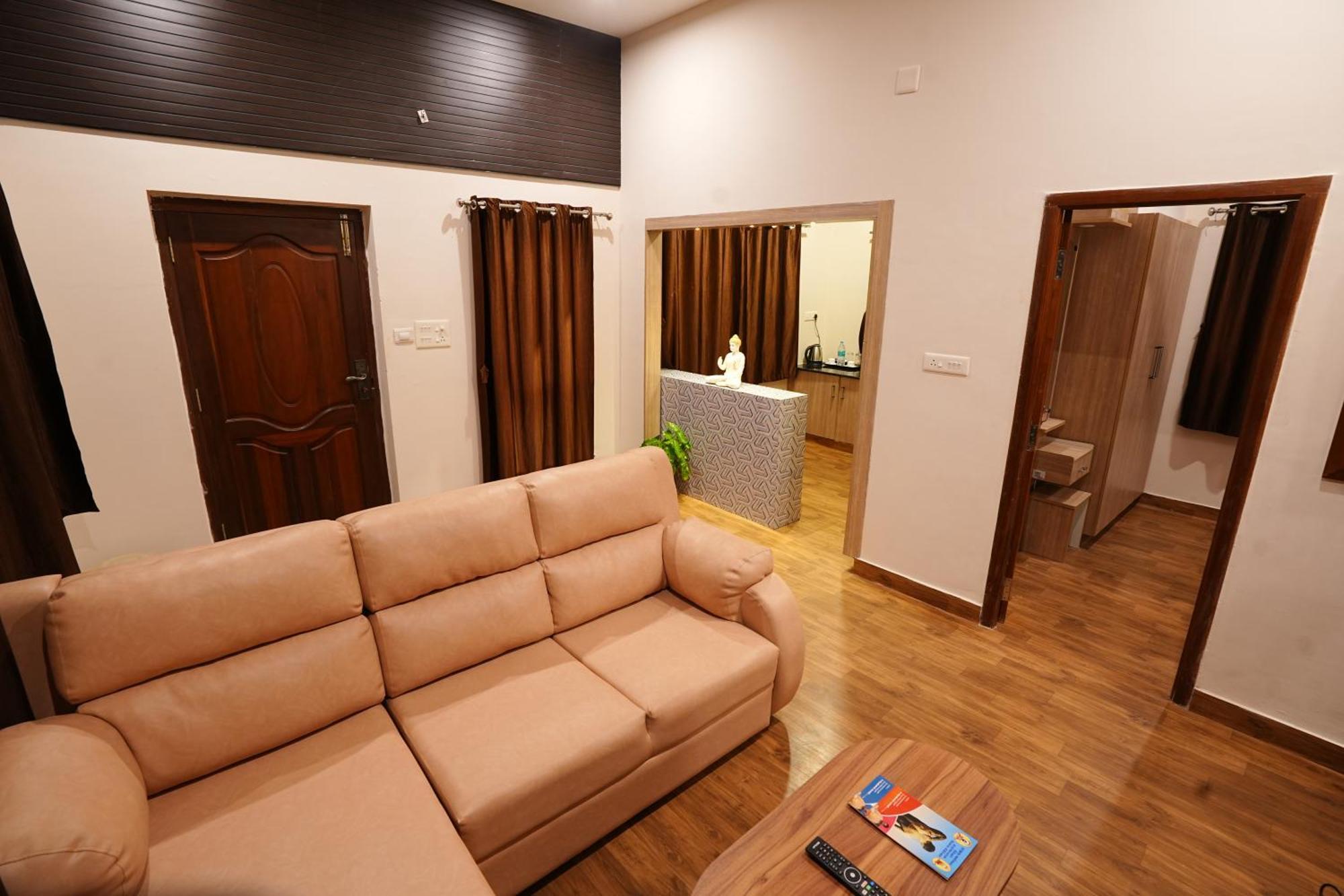 Hotel Auro Wellness Castle Puducherry Exterior foto